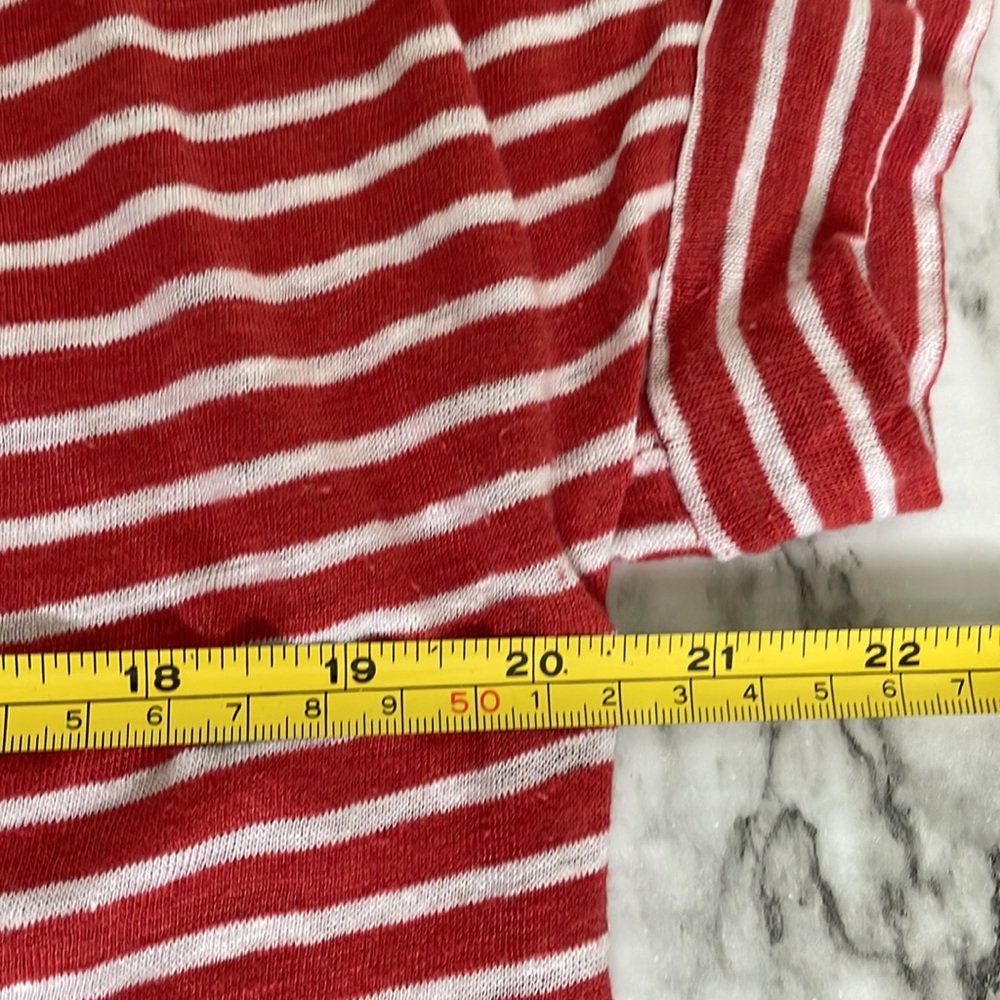 Christian Siriano New York | Women’s large 100% linen Rounded hem striped top - Picture 8 of 8